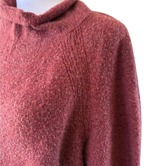 Ava & Viv Women's Cowl Neck pullover Sweater in Rich burgundy size 1X - Picture 3 of 7